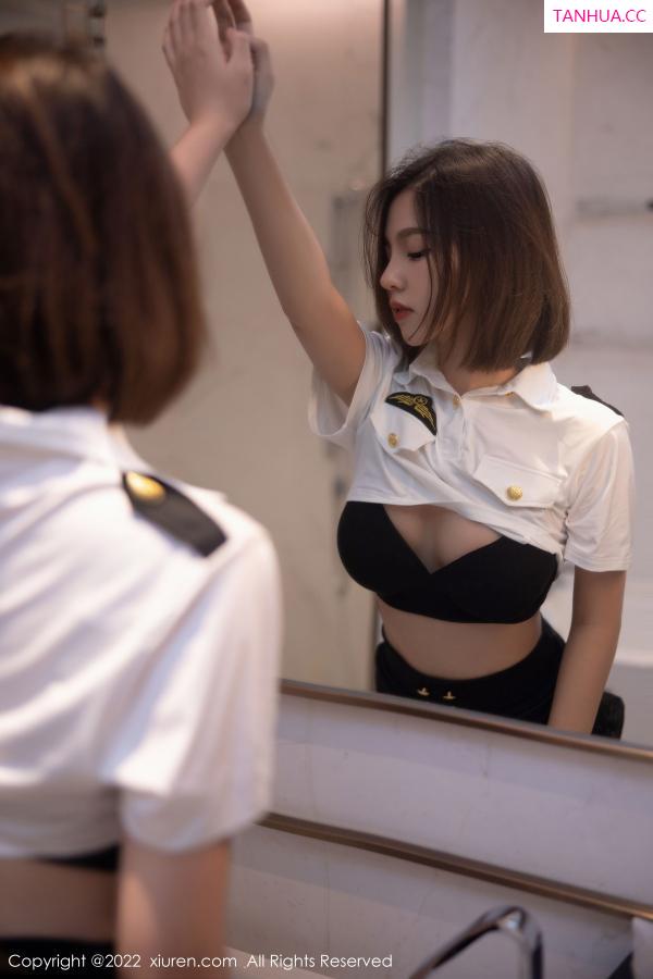   [XiuRen]高清写真图 2022.11.07 No.5815 美羊羊 黑丝美腿第13张图片
